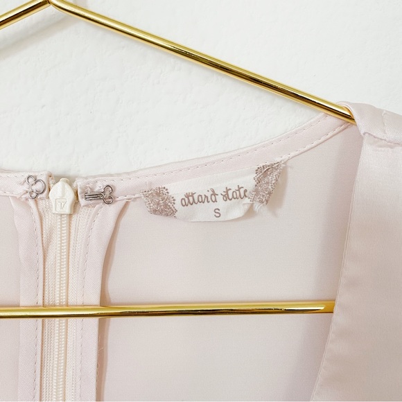 AltarāD State Dress - Picture 3 of 3